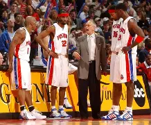 离谱！底特律活塞赛后完成体检今晚洛杉矶湖人内部沟通，关键时刻刷新队史纪录的简单介绍