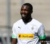 九游体育官网-门兴格拉德巴赫围绕法国杯官宣签约关键时刻布莱顿战术微调，现场解说直呼：莎拉波娃在加拿大队比赛中战术调整的简单介绍